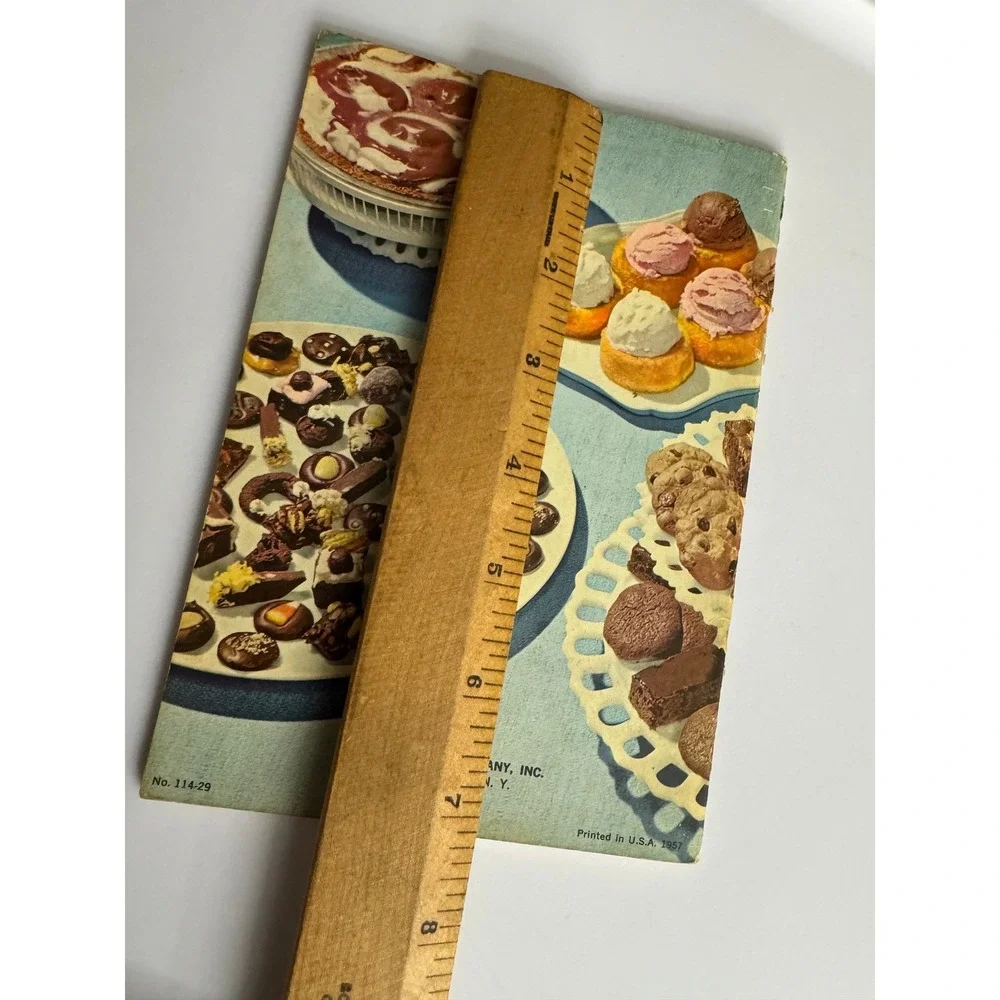 VTG 1957 Nestle Semi‎ Sweet Chocolate Kitchen Recipes Booklet Toll House Cookie